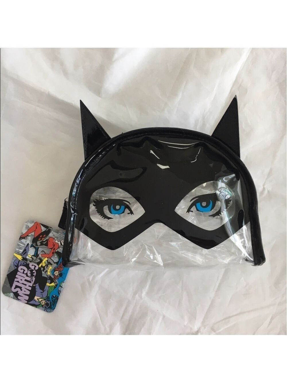 𝅺LONDON Soho's BATGIRL zippered makeup bag.